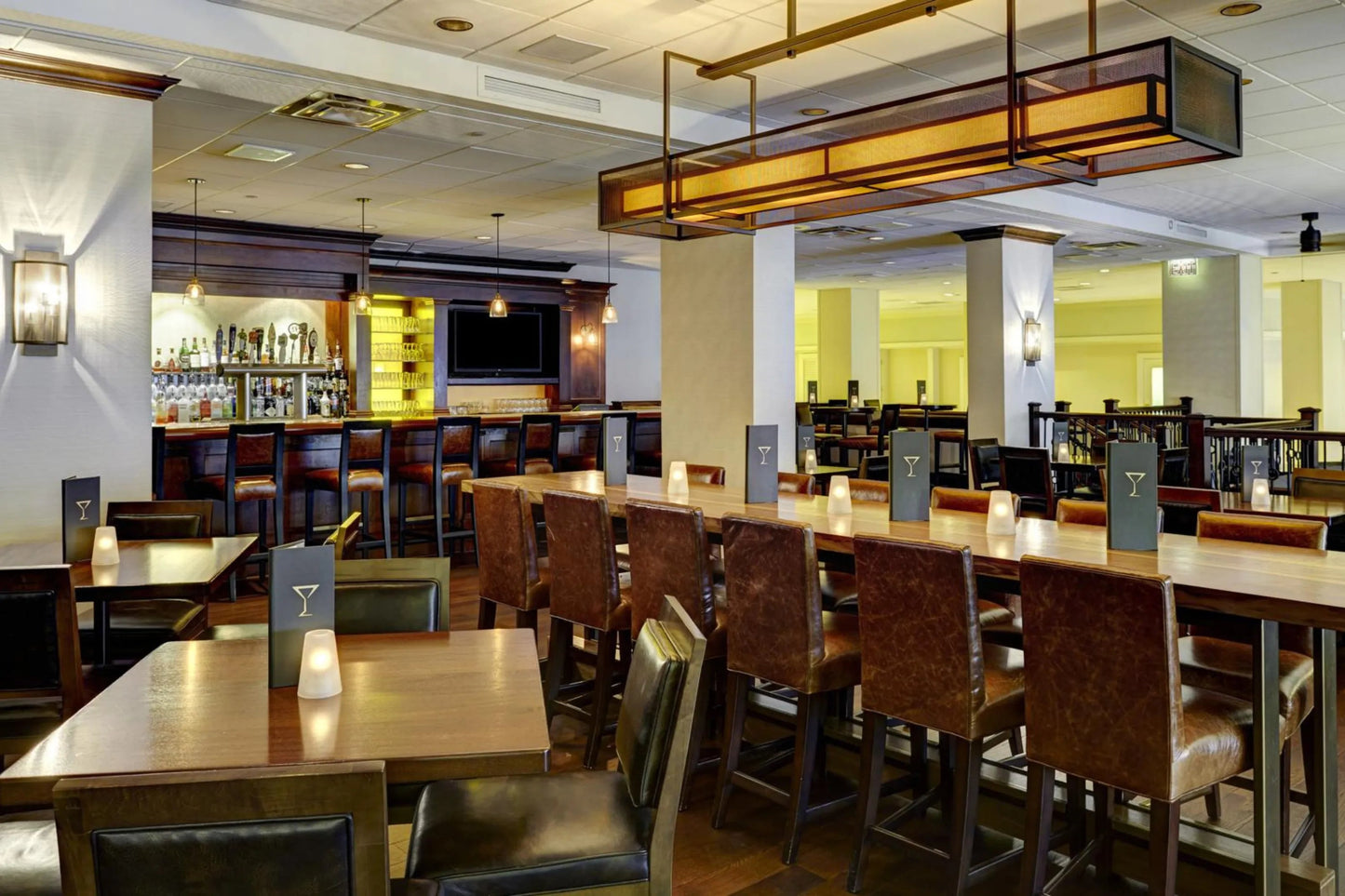 Orlando Hotels - Hilton Orlando Lake Buena Vista across from Disney Springs